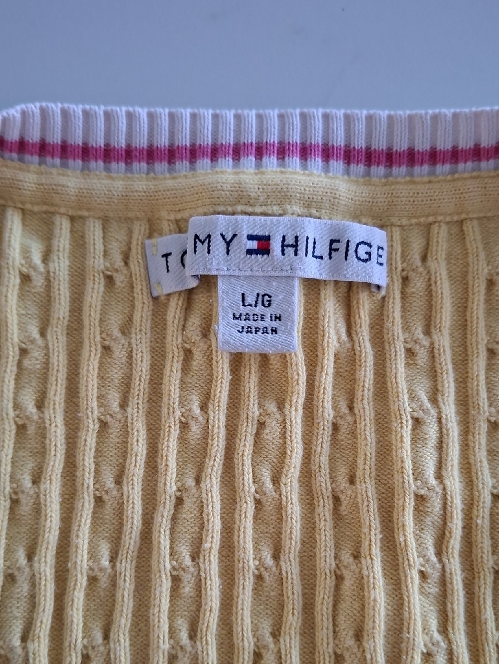 Tommy Hilfiger Yellow, Green & White Cable-knit Preppy/Tennis Sweater (Size L) - Picture 5 of 6